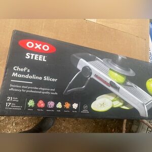 OXO Steel Chef‘s Mandoline Slicer